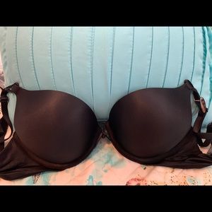 Victoria Secret Bombshell bra New with tags 36A